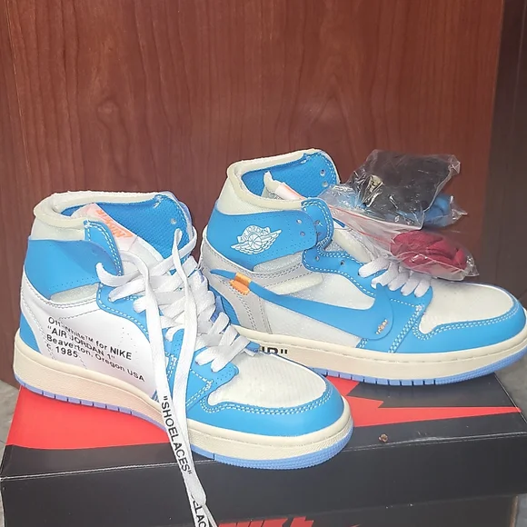 Off White Air Jordan Ones NWT - Picture 2 of 4